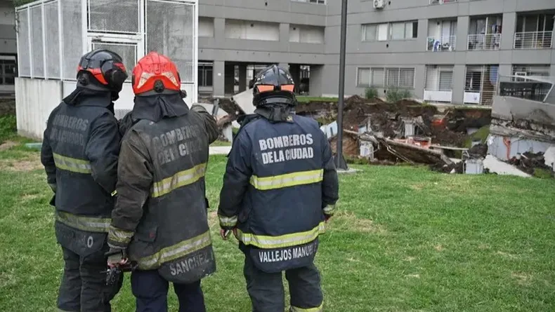 Derrumbe en Parque Patricios: apuntan contra Constructora Sudamericana y piden imputaciones